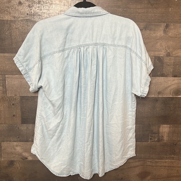 Light Blue Denim Shirt Sleeve Button Down Intro. Shirt - Picture 4 of 6